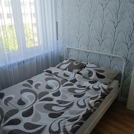 Szpitalna *